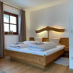 Aparthotel Appartements Diana 3*