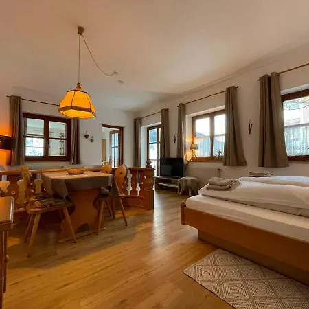 Diana Apartahotel